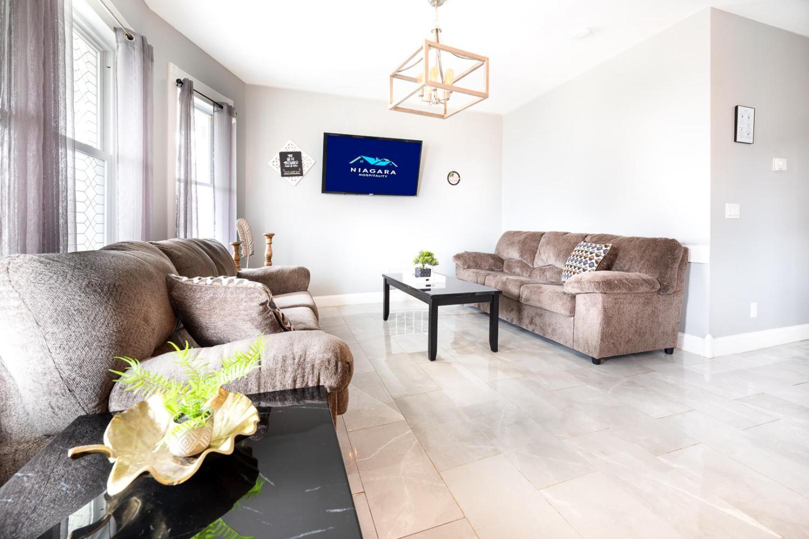 Large-Group Ready 8Br Home Near Niagara Falls & Casino ภายนอก รูปภาพ
