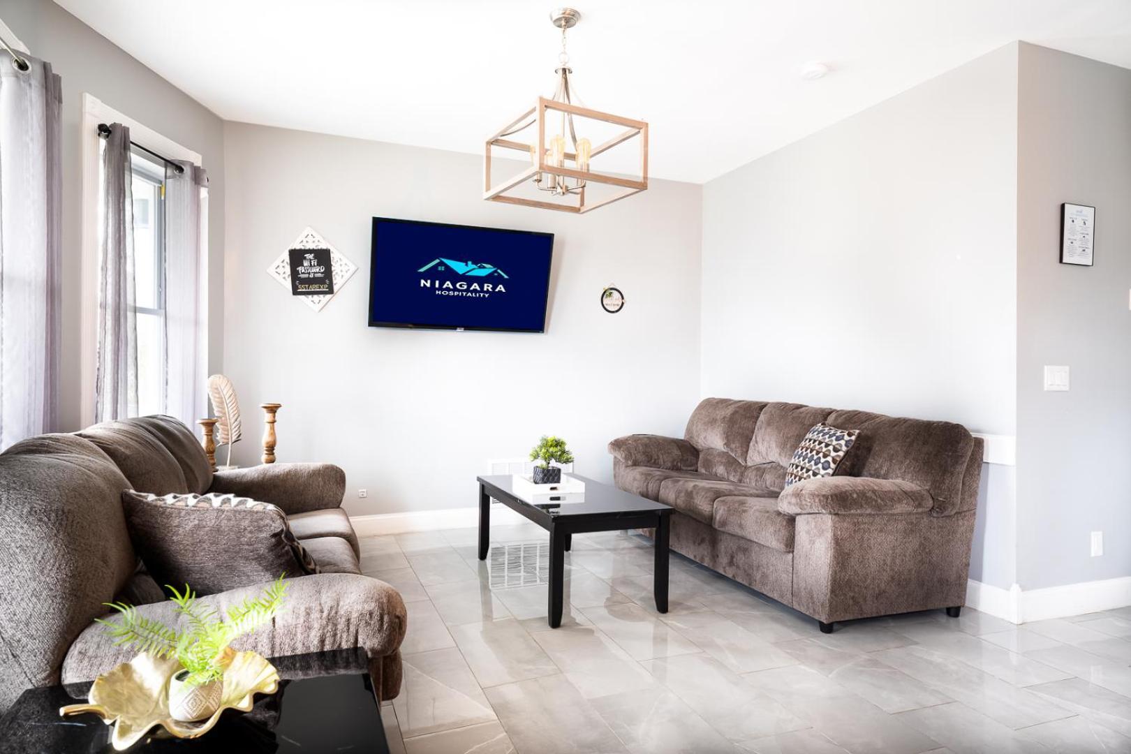 Large-Group Ready 8Br Home Near Niagara Falls & Casino ภายนอก รูปภาพ